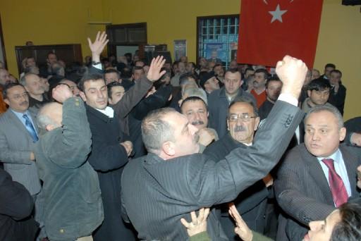 CHP kongresinde KAVGA - Resim 9
