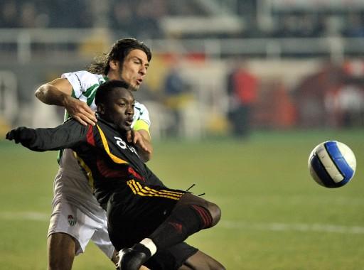 Ali Sami Yen'de olaylı maç - Resim 8