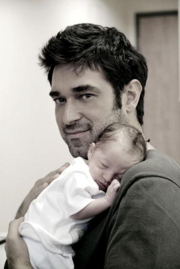 Ünlü çiftin bebek sevinci