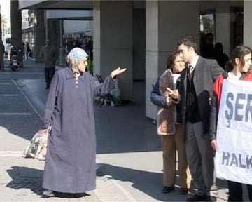 İzmir'de TÜRBAN kavgası - Resim 4