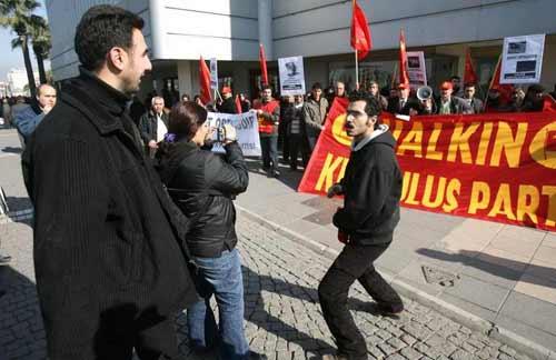 İzmir'de TÜRBAN kavgası - Resim 2