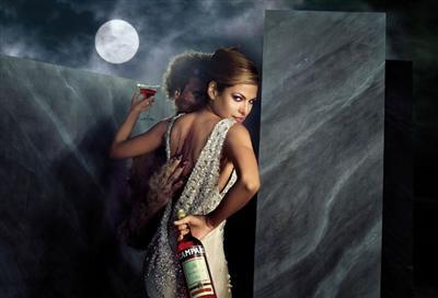 Takvim güzeli Eva Mendes - Resim 1