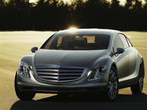 Uçak gibi Mercedes F700 - Resim 5
