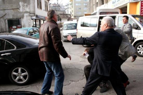 AKP'lilerin silahlı kavgası - Resim 2