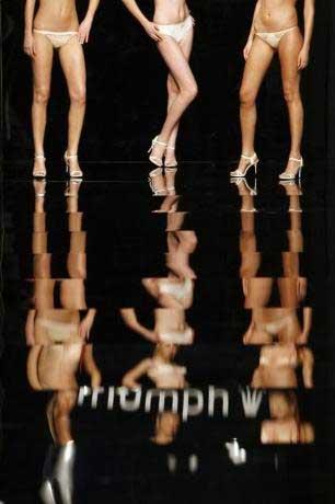 Dünyanın EN SEKSİ defilesi Lübnan'da