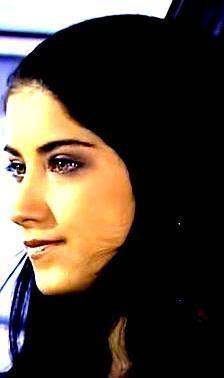 Genco'nun güzel oyuncusu Hazal Kaya - Resim 1