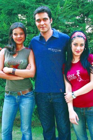 Genco'nun güzel oyuncusu Hazal Kaya - Resim 3