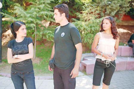 Genco'nun güzel oyuncusu Hazal Kaya - Resim 10