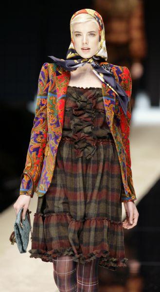  D&G'dan çene altı defilesi  - Resim 1