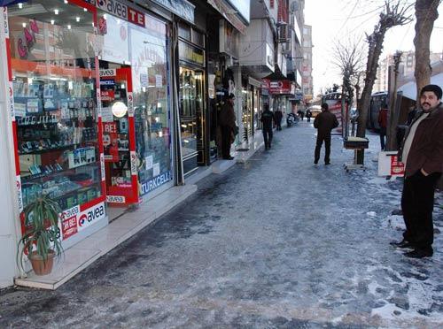 15 ŞUBAT GERGİNLİĞİ - Resim 8