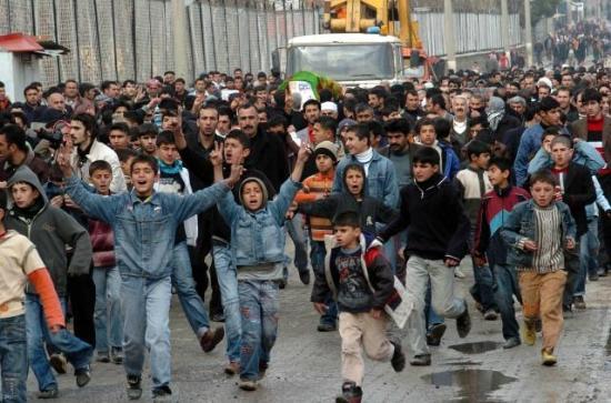 Cizre'de olaylı cenaze - Resim 8