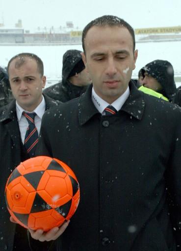 Galatasaray KARLI sahada - Resim 14