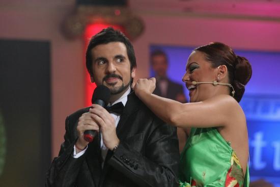Ebru Gündeş ve Osmantan Erkır AŞKI - Resim 8