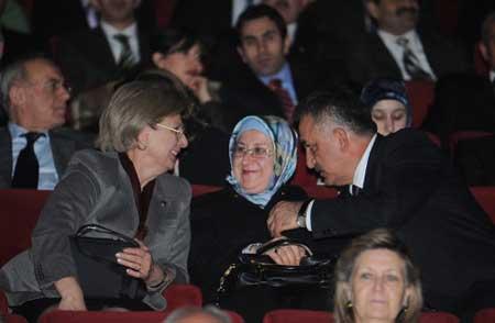 Emine Erdoğan'ı duygulandıran gala - Resim 3