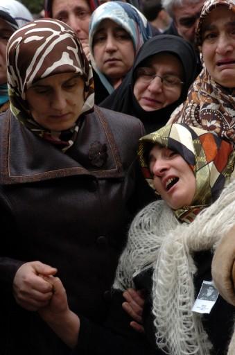 Şehit İbrahim Gedik toprağa verildi - Resim 13