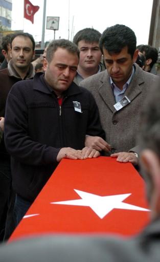 Şehit İbrahim Gedik toprağa verildi - Resim 12