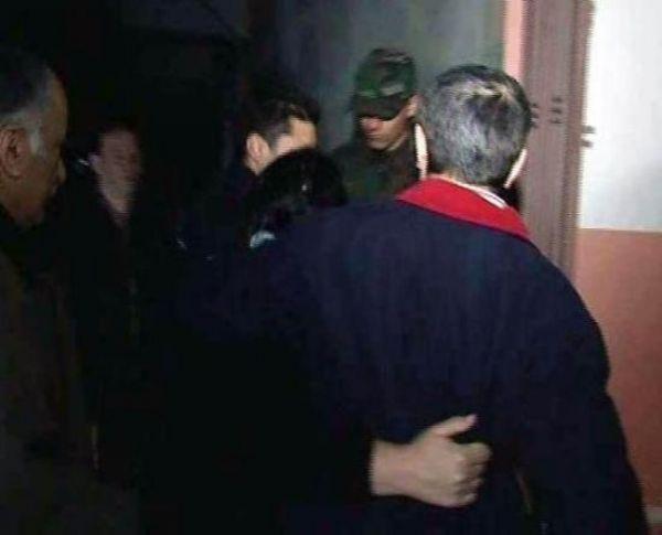 Şehit annesinin yıkıldığı an - Resim 5
