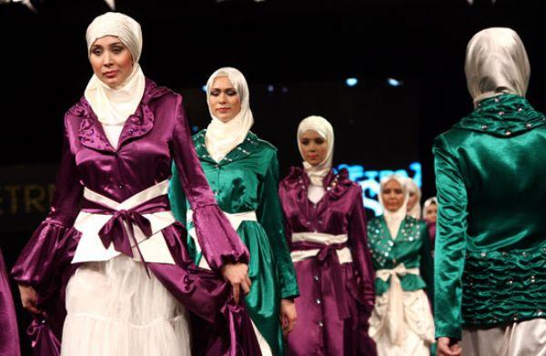 Türban defilesinde kampüs modası - Resim 4