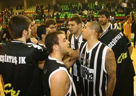 Kartal, Cimbom'u devirdi - Resim 6