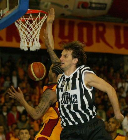 Kartal, Cimbom'u devirdi - Resim 1