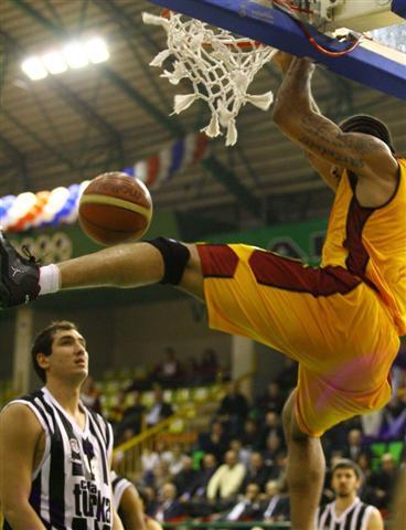 Kartal, Cimbom'u devirdi - Resim 3