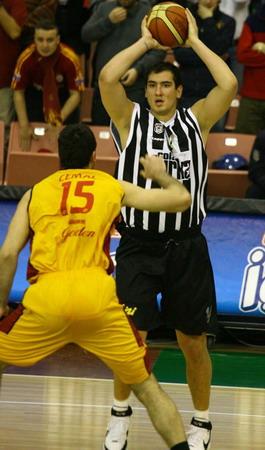 Kartal, Cimbom'u devirdi - Resim 12