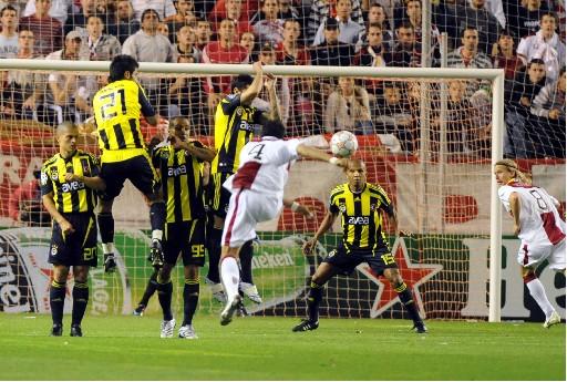 Fenerbahçe ÇEYREK FİNALDE - Resim 1