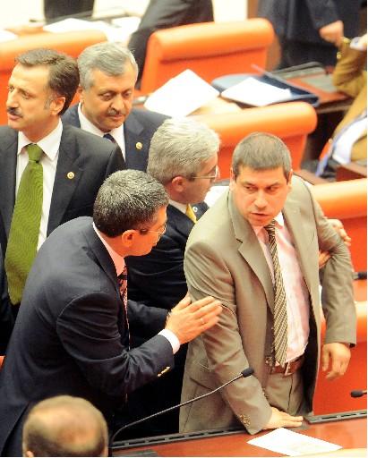 Mecliste küfürlü kavga - Resim 8