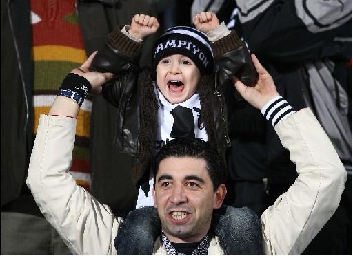 Beşiktaş zirveye tutundu - Resim 37