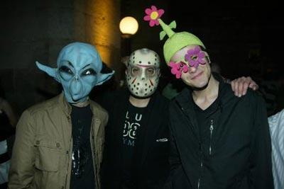 Üniversitede türbanlı kıyafet balosu