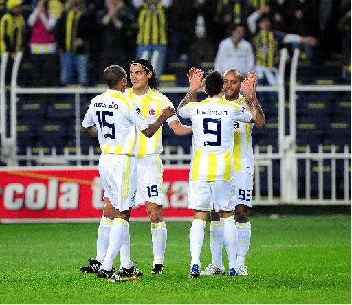 Fenerbahçe V. Manisaspor maçı - Resim 1