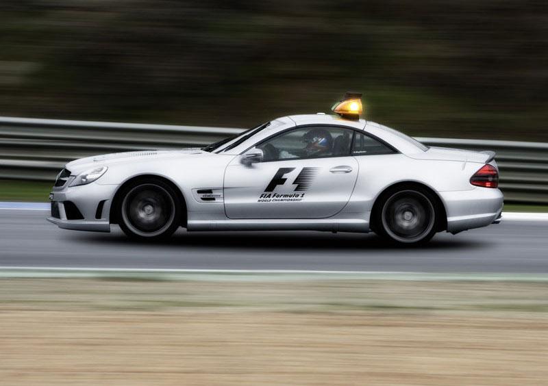 Mercedes'ten F1 güvenlik aracı