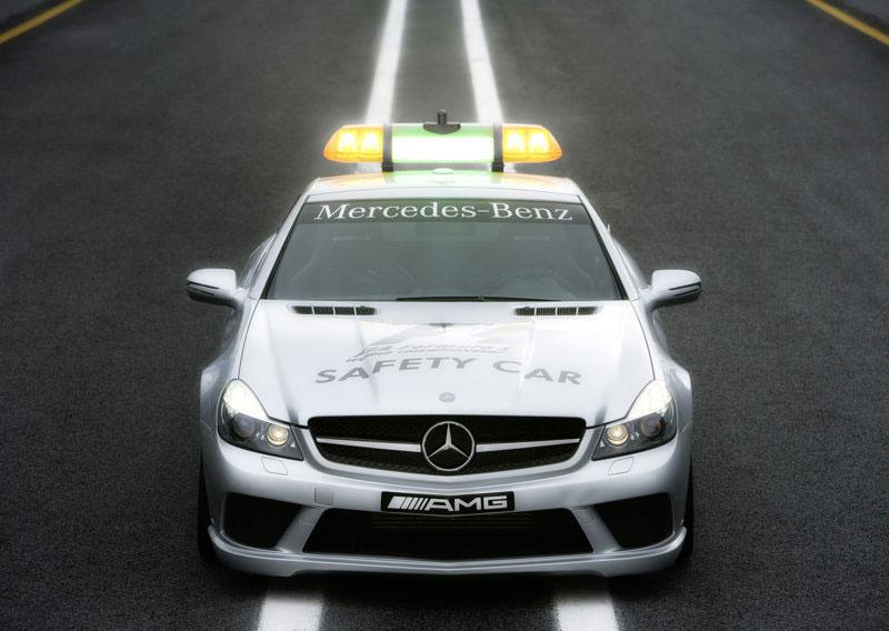 Mercedes'ten F1 güvenlik aracı
