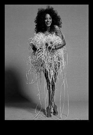 Okan Bayülgen'in fotoğraf sergisi