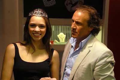 Carlos'un ex aşkı Türkiye'de - Resim 4