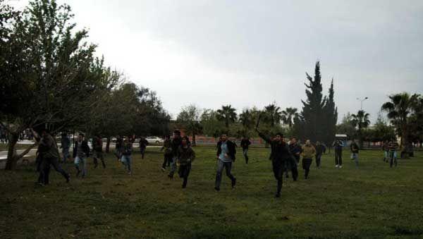 Üniversitede taşlı sopalı kavga - Resim 7