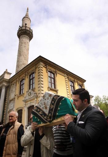 Hanedanı buluşturan cenaze - Resim 5