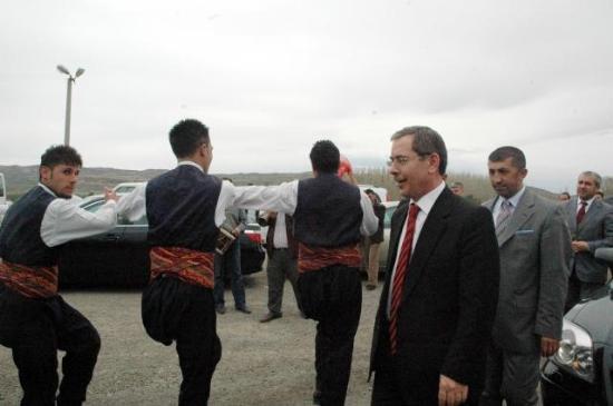 Başbakan gibi karşılandı - Resim 15