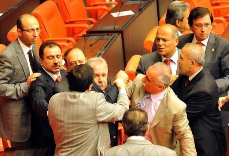Kamer Genç LİNÇTEN KURTULDU - Resim 7
