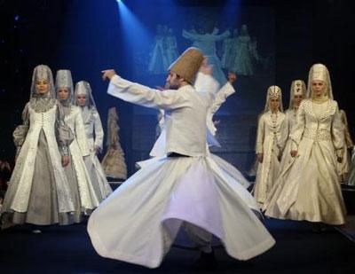 Tekbir Giyim'in ilginç defilesi - Resim 13