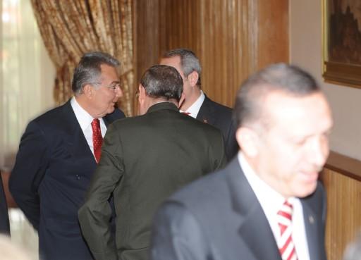 Asker DTP'ye mesafeli durdu - Resim 13