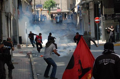 Ensonhaber  1 Mayıs Olay görüntüler - Resim 40