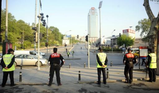 İstanbul'da 1 MAYIS olayları - Resim 13