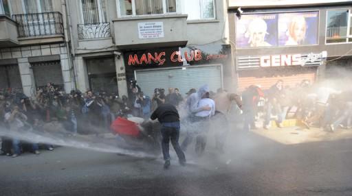 İstanbul'da 1 MAYIS olayları - Resim 9
