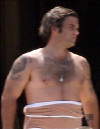 Robbie Williams fena sobelendi - Resim 8