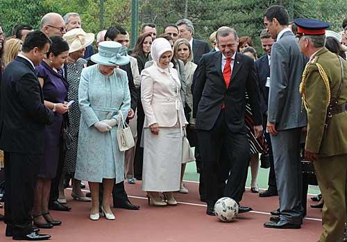 Kraliçe 2. Elizabeth doğum günü - Resim 8