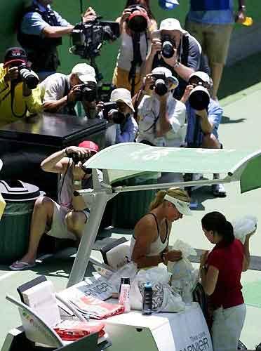Zirve Sharapova'ya kaldı - Resim 13