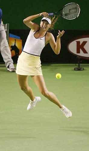 Zirve Sharapova'ya kaldı - Resim 4