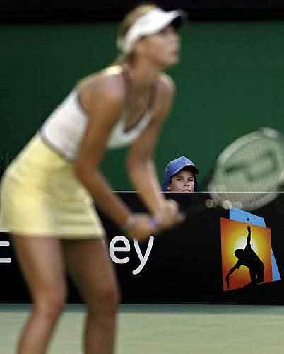Zirve Sharapova'ya kaldı - Resim 16