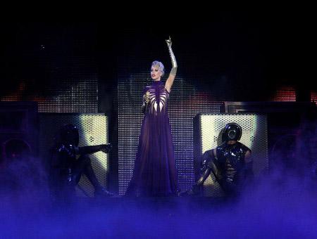 Kylie Minouge Boğaz'ı salladı - Resim 16